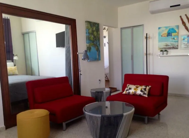 Casa Cecilia A Tripper'S Inn San Juan