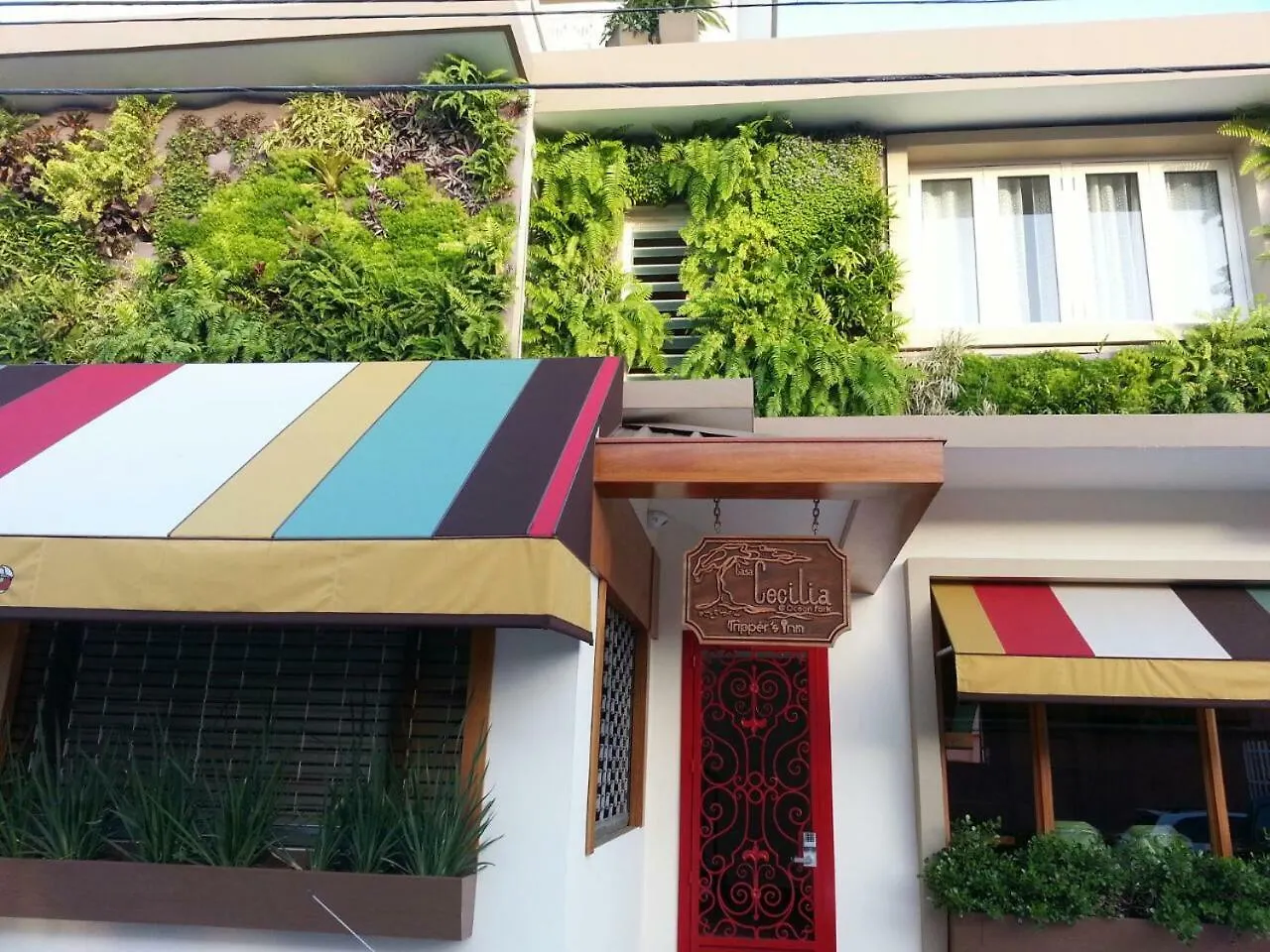 Casa Cecilia A Tripper'S Inn San Juan