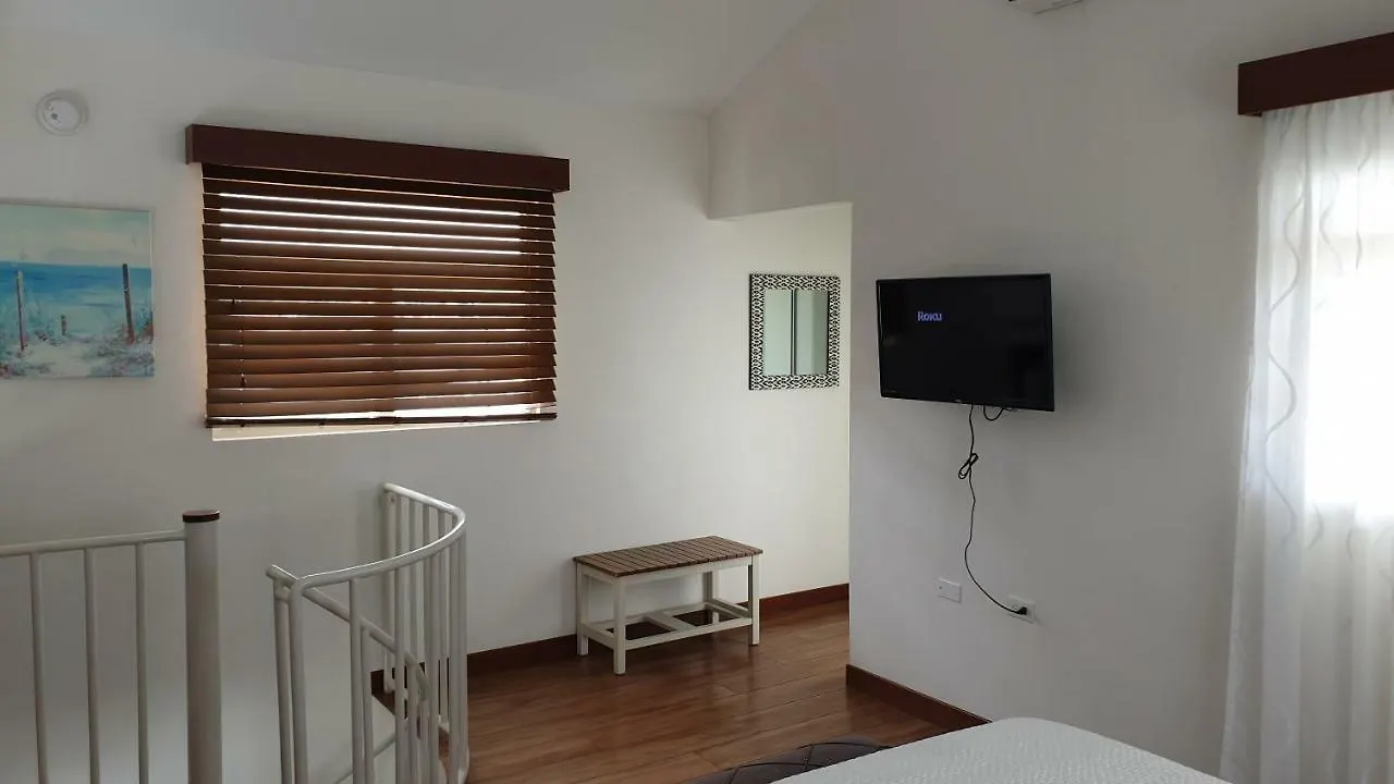 Casa Cecilia A Tripper'S Inn San Juan